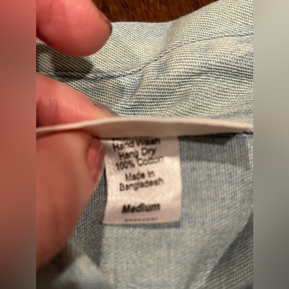 Vintage Tia Design Sunflower embroidered denim button down shirt - Size Medium - Picture 5 of 6